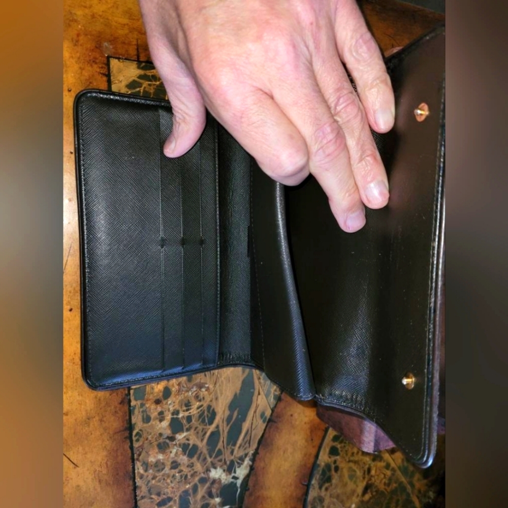 Louis Vuitton mini run porte international - Picture 9 of 11